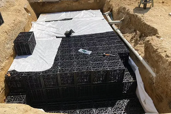 ersatile configuration for infiltration dry wells or detention tank systems