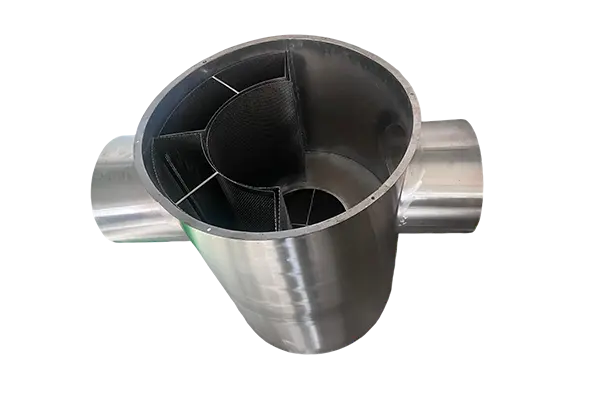 Stormwater cartridge filter for upstream silt and pollution control in SuDS systems