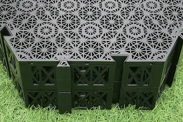 Drainage cell accessories including lap pieces and vertical patches for edge finishing