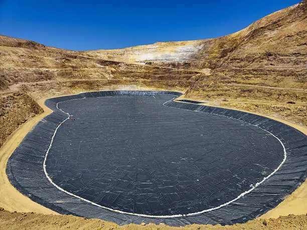 Impermeable geomembrane lining for agricultural irrigation reservoirs and water canals